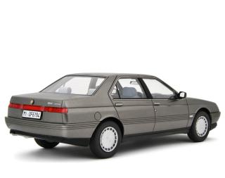 Alfa Romeo 164 2.0 Twin Spark 1987 Grigio metallizzato Laudoracing 1:18 Resinemodell (Türen, Motorhaube... nicht zu öffnen!)
